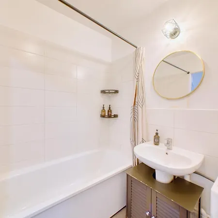 Cocon Doux - 2 Et Parking Apartment Saint-Ouen (Seine-Saint-Denis)