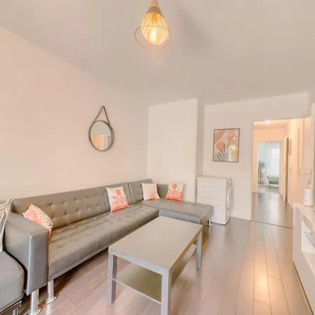 Cocon Doux - 2 Et Parking Apartment Saint-Ouen (Seine-Saint-Denis)