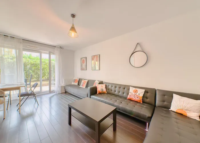 Cocon Doux - 2 Et Parking Apartment