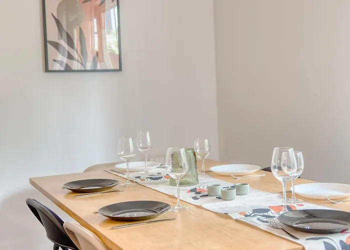 Cocon Doux - 2 Et Parking Apartment