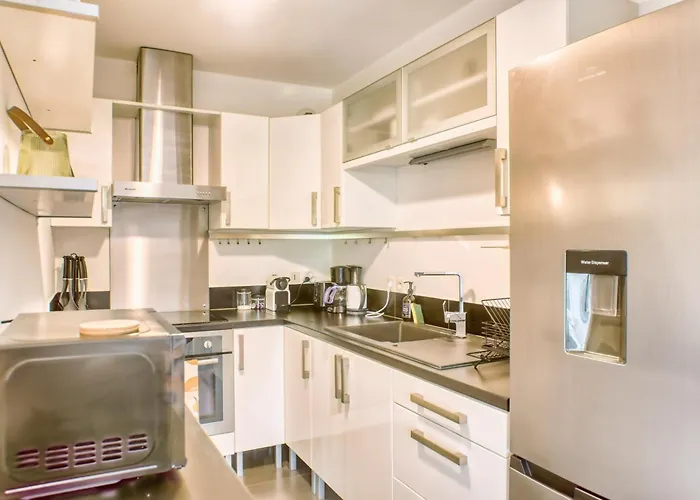 Cocon Doux - 2 Et Parking Apartment